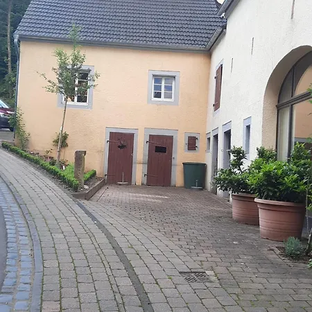 Am Schloss *