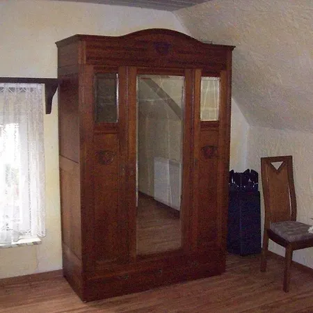 Сasa de vacaciones Ferienhaus Am Schloss Veldenz